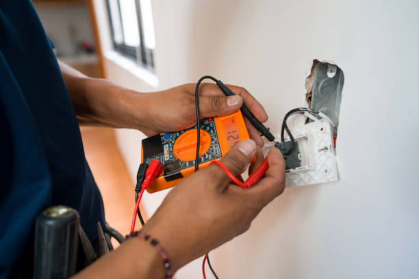 Best Electrical Outlet Repair  in Chisago City, MN