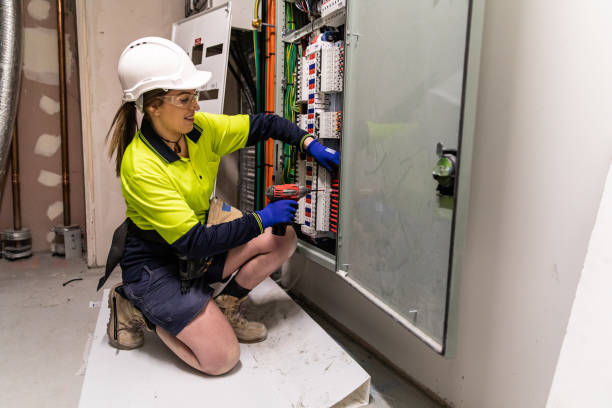 Best Affordable Emergency Electrician  in Chisago City, MN