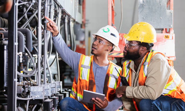 Best Emergency Electrician Near Me  in Chisago City, MN